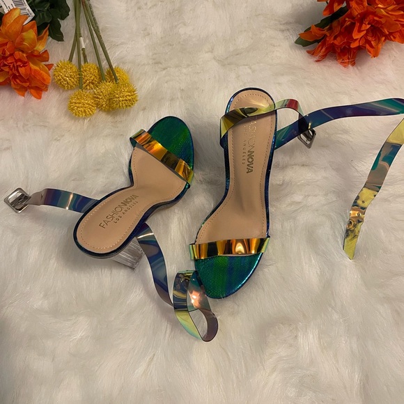 Heel - Picture 2 of 5